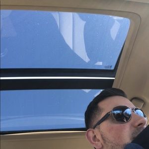 Meet your Posher, Iven